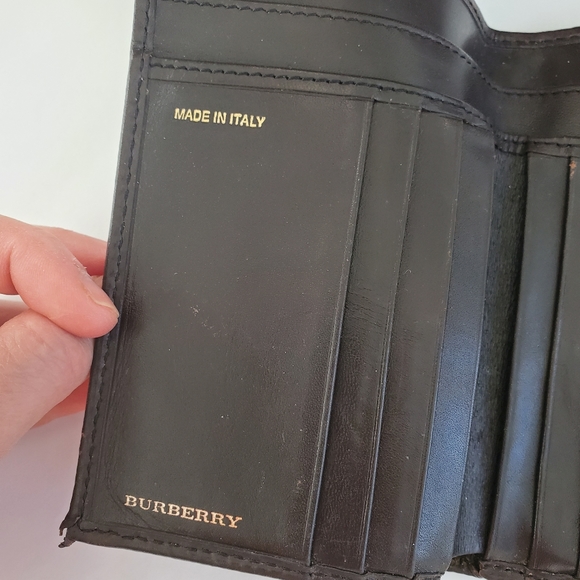Burberry wallet - Picture 8 of 16